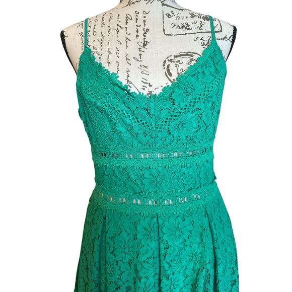 EUC Emerald Green Lace Midi Dress Size M WeddingGuest BarbieCore GardenParty - Picture 2 of 10